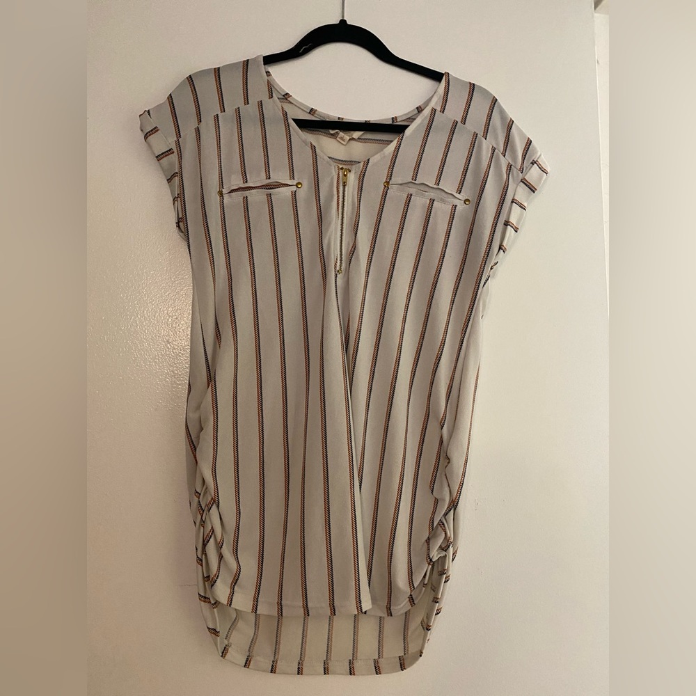NWOT Maternity shirt